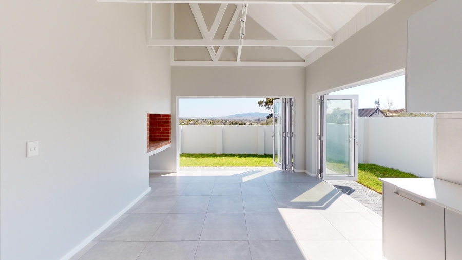 3 Bedroom Property for Sale in Berg En Dal Western Cape